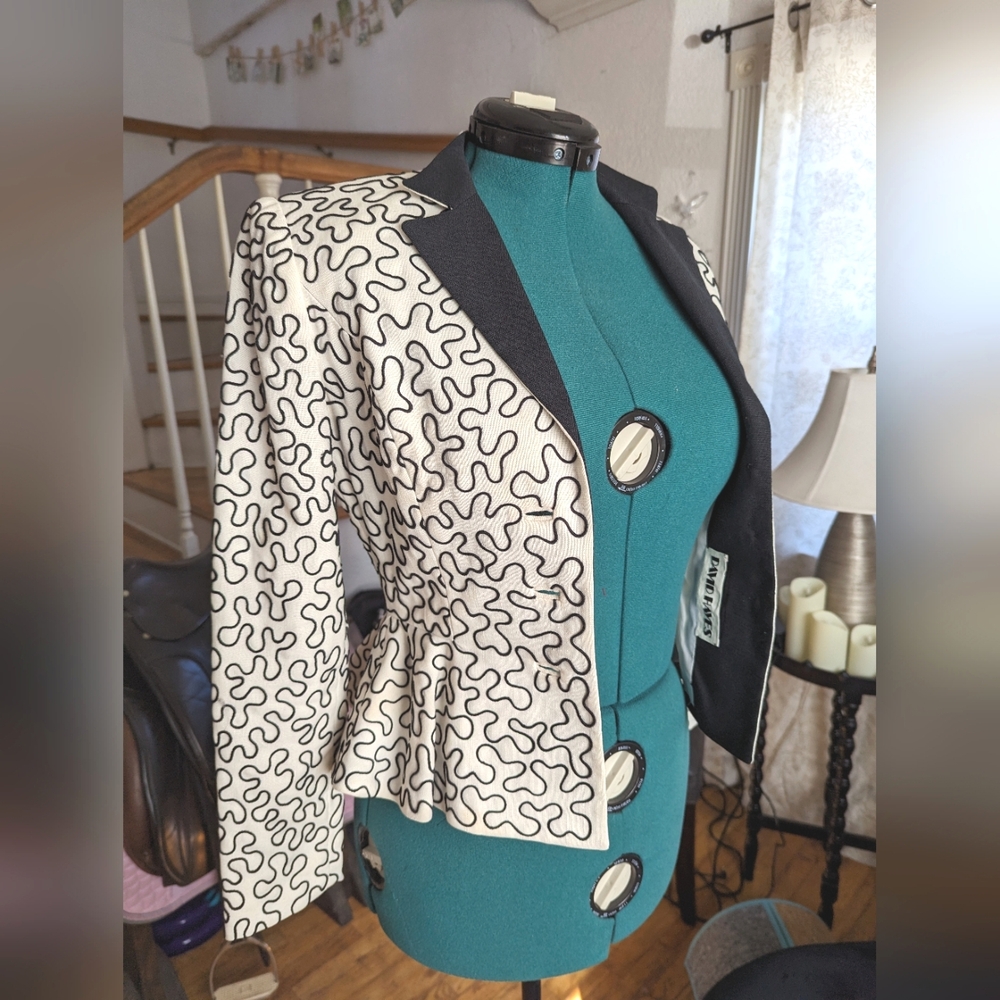 Neiman-Marcus Statement Blazer